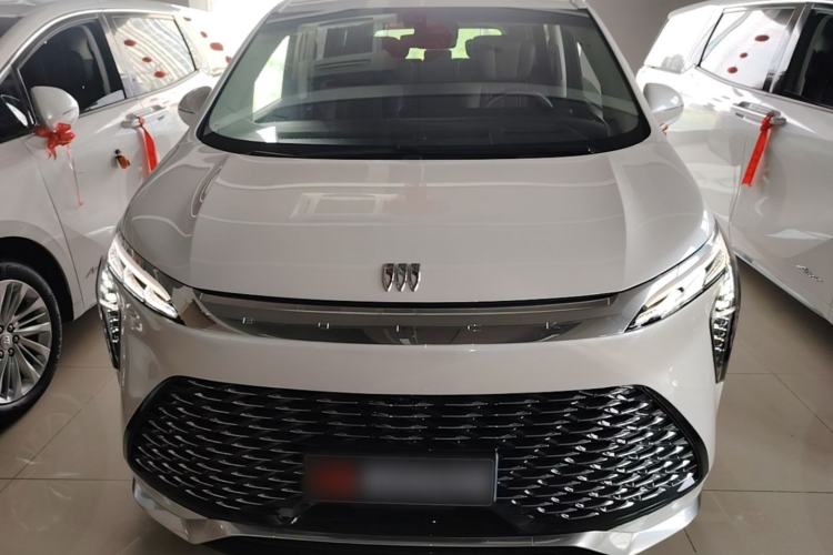 Used Buick Century 2025 2.0T Seven-Seater Yinshi Edition Front