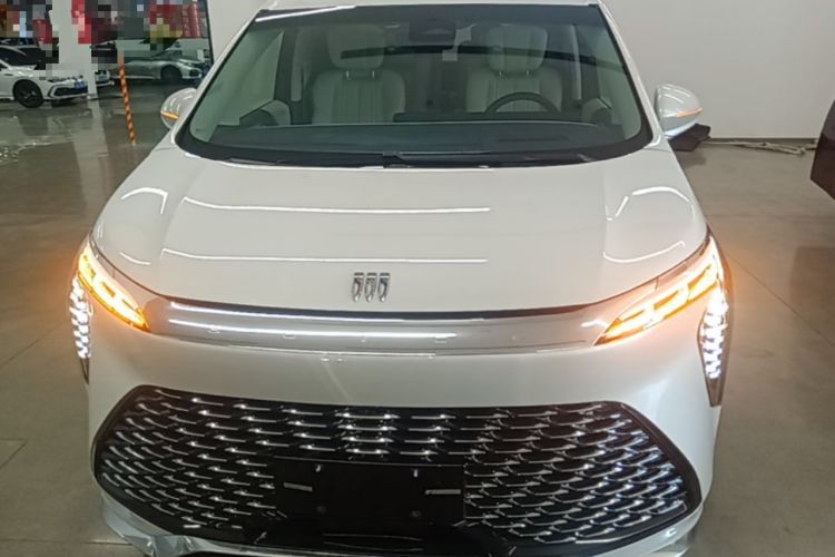 Used Buick Century 2025 2.0T Six-Seater YinShi Edition Front