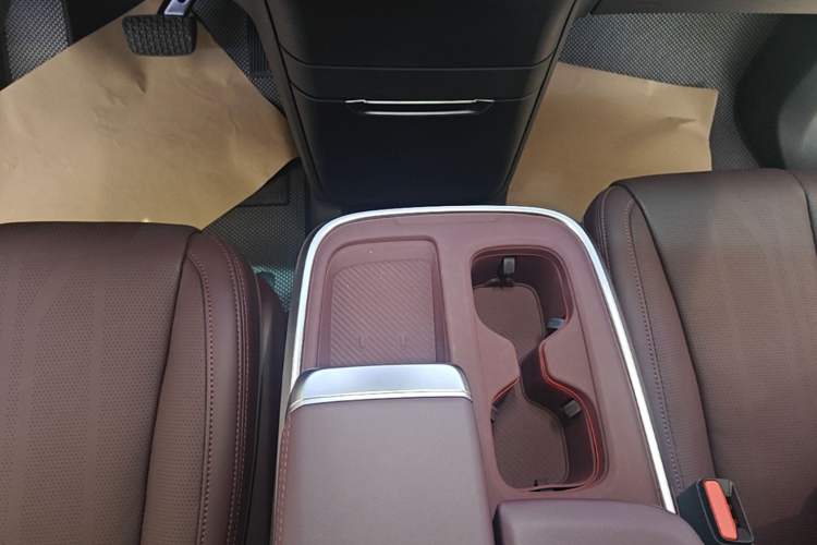 Used Buick Century 2025 2.0T Six-Seater YinShi Edition Gear Lever
