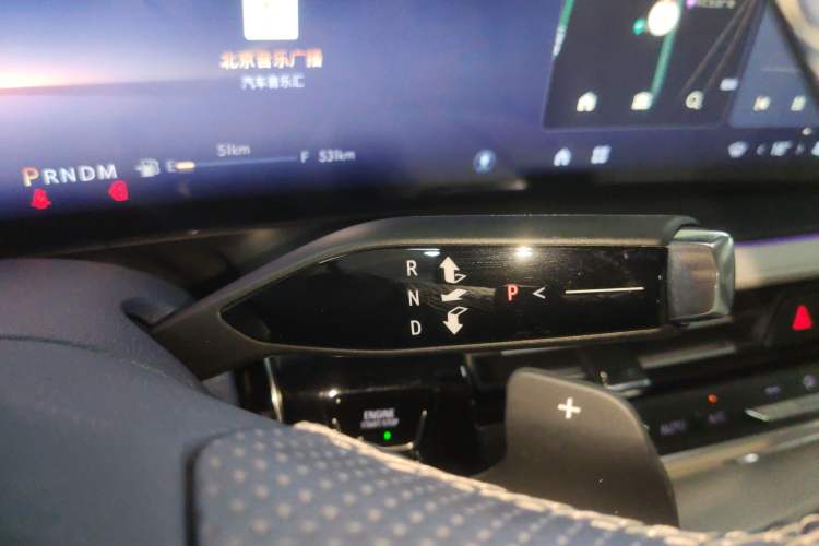 Used Buick Century 2025 2.0T Six-Seater YinShi Edition Gear Lever