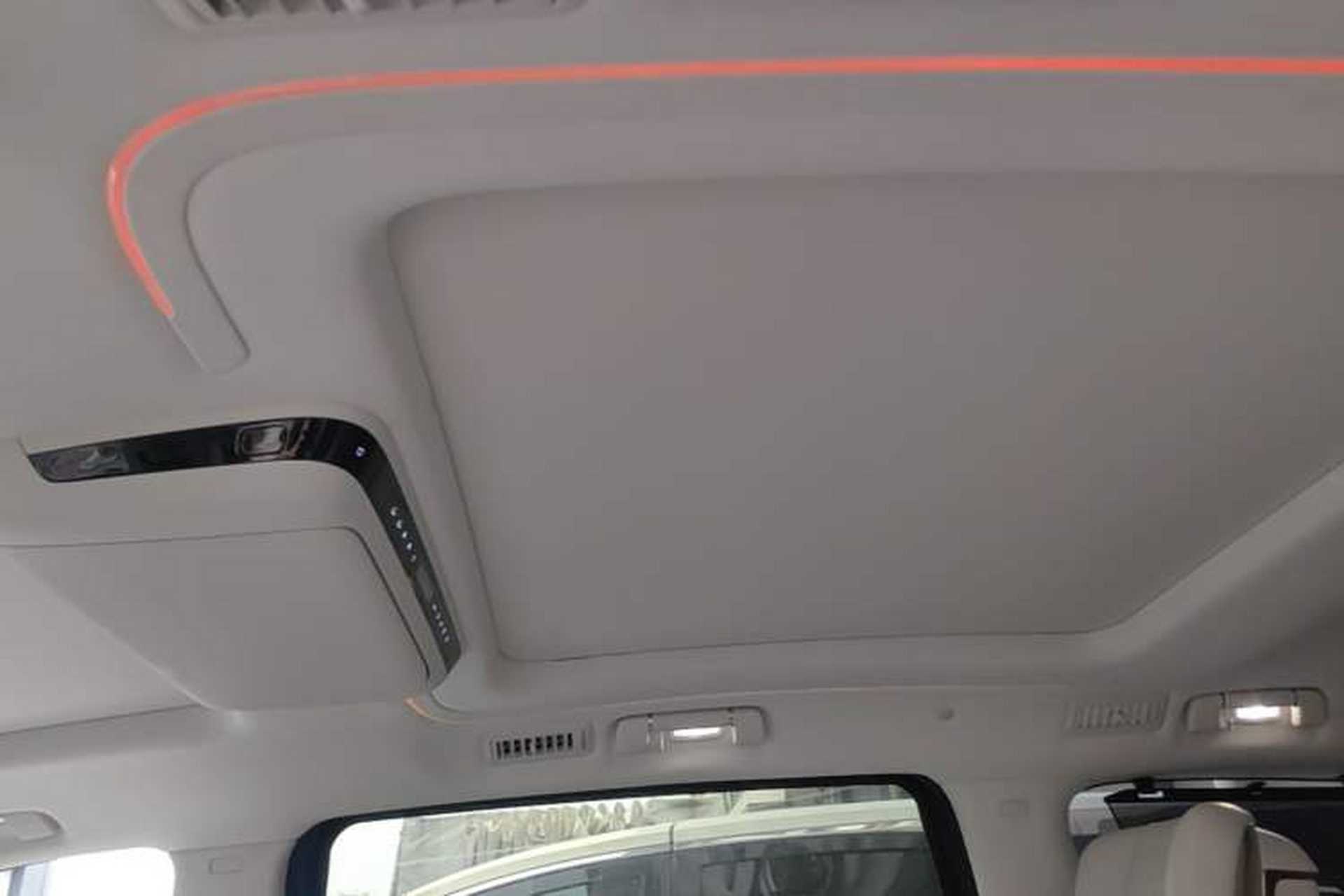 Used Buick Century 2025 2.0T Seven-Seater Yinshi Edition Headliner