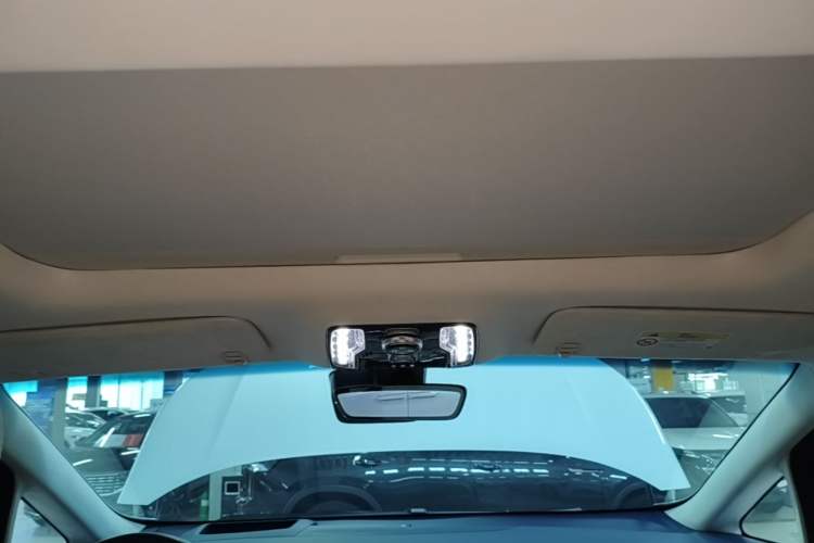 Used Buick Century 2025 2.0T Six-Seater YinShi Edition Headliner