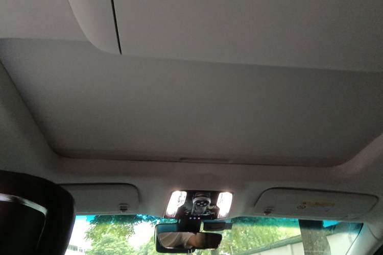 Used Buick Century 2025 2.0T Six-Seater YinShi Edition Headliner