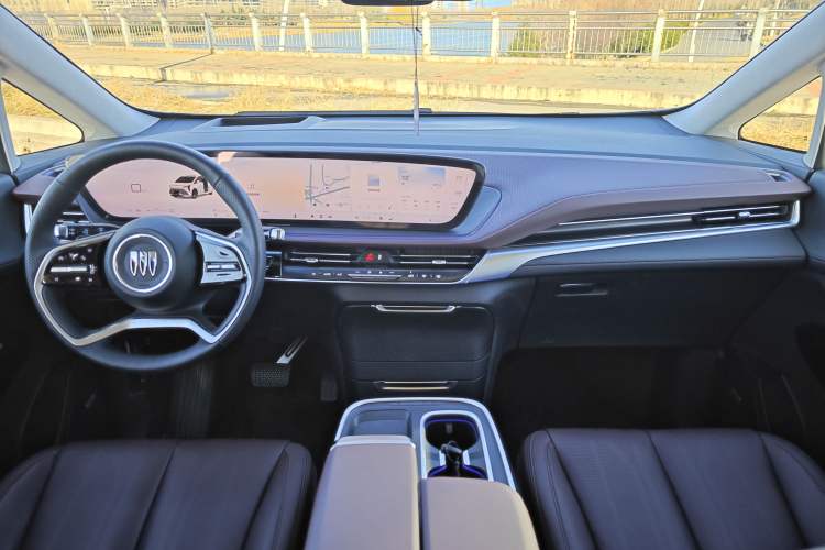 Used Buick Century 2025 2.0T Six-Seater YinShi Edition Interior 1