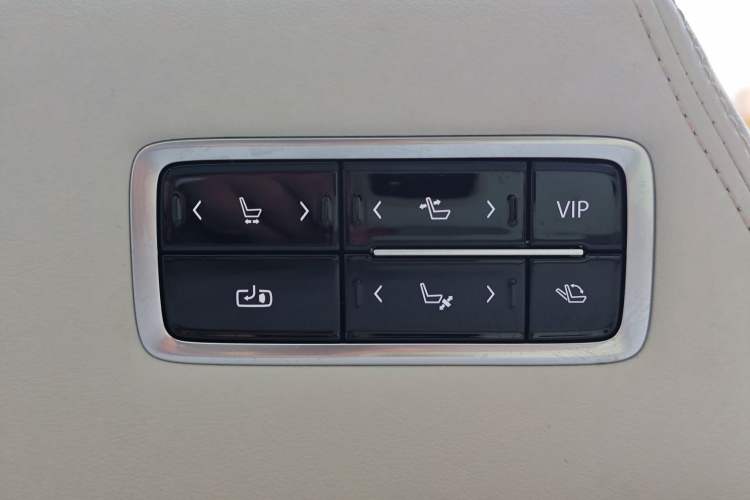 Used Buick Century 2025 2.0T Six-Seater YinShi Edition Interior 1