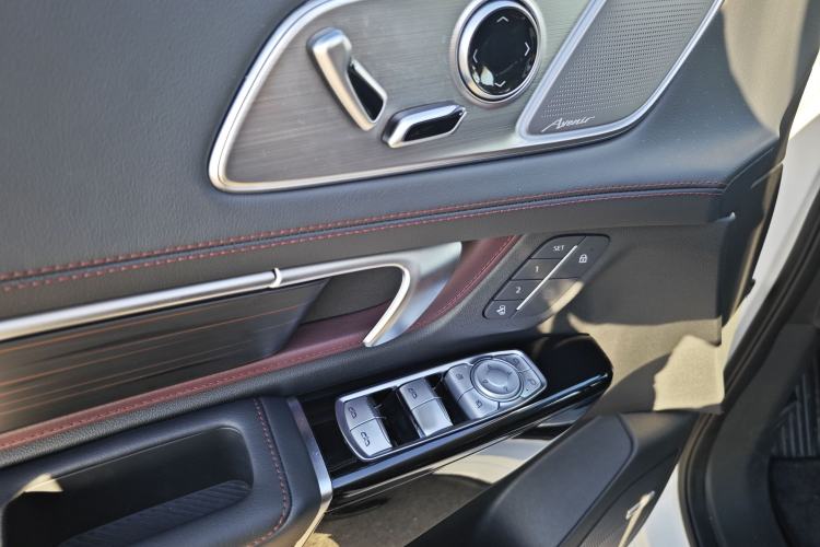 Used Buick Century 2025 2.0T Six-Seater YinShi Edition Interior 10