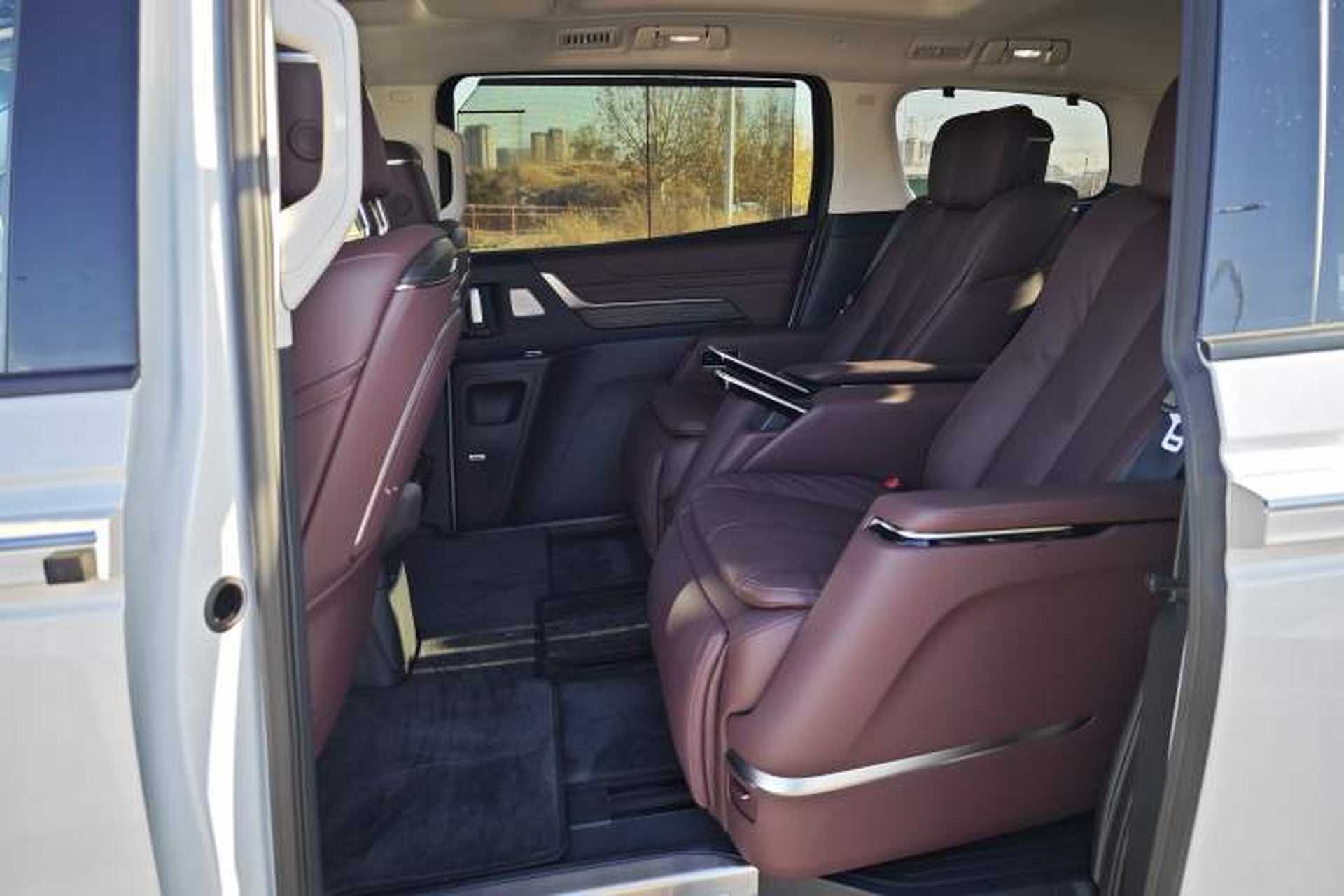 Used Buick Century 2025 2.0T Six-Seater YinShi Edition Interior 12