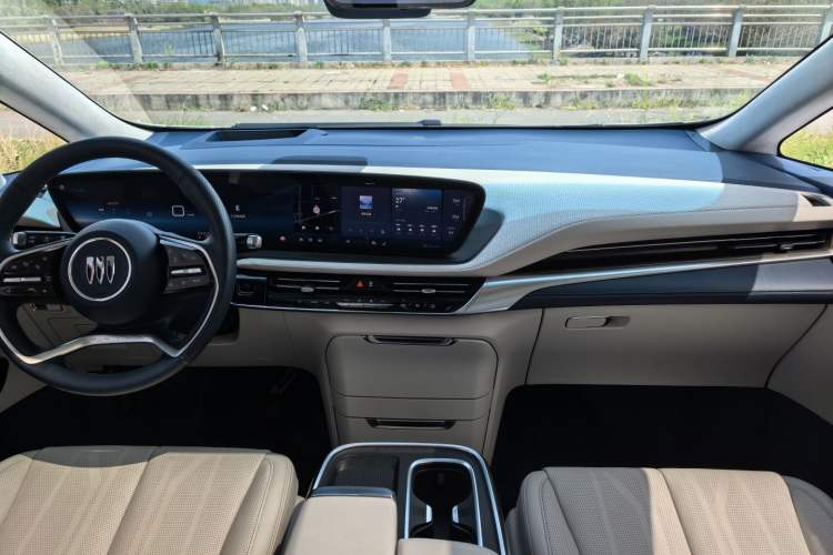 Used Buick Century 2025 2.0T Six-Seater YinShi Edition Interior 2