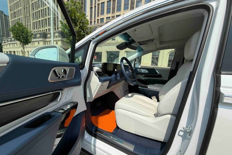 Used Buick Century 2025 2.0T Six-Seater YinShi Edition Interior 2