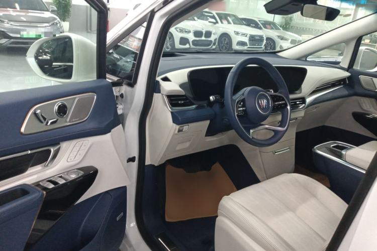 Used Buick Century 2025 2.0T Seven-Seater Yinshi Edition Interior 3