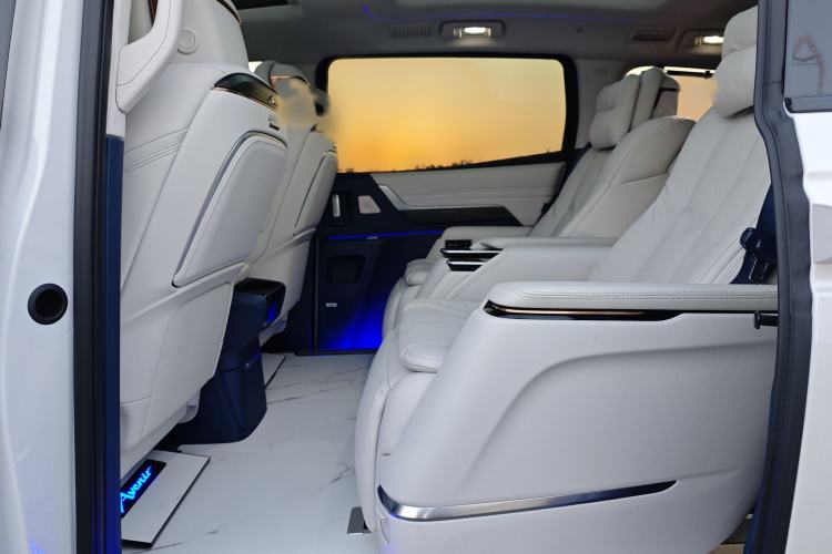 Used Buick Century 2025 2.0T Six-Seater YinShi Edition Interior 4