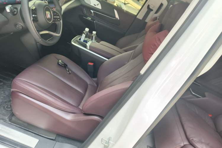 Used Buick Century 2025 2.0T Seven-Seater Yinshi Edition Left Front Seat