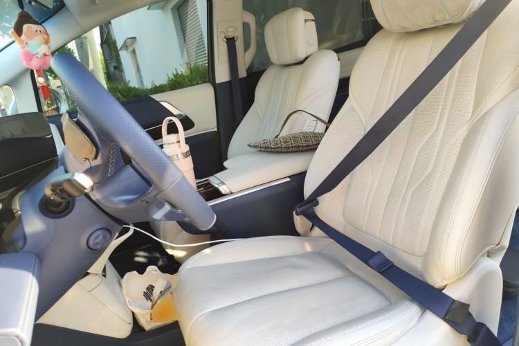 Used Buick Century 2025 2.0T Seven-Seater Yinshi Edition Left Front Seat