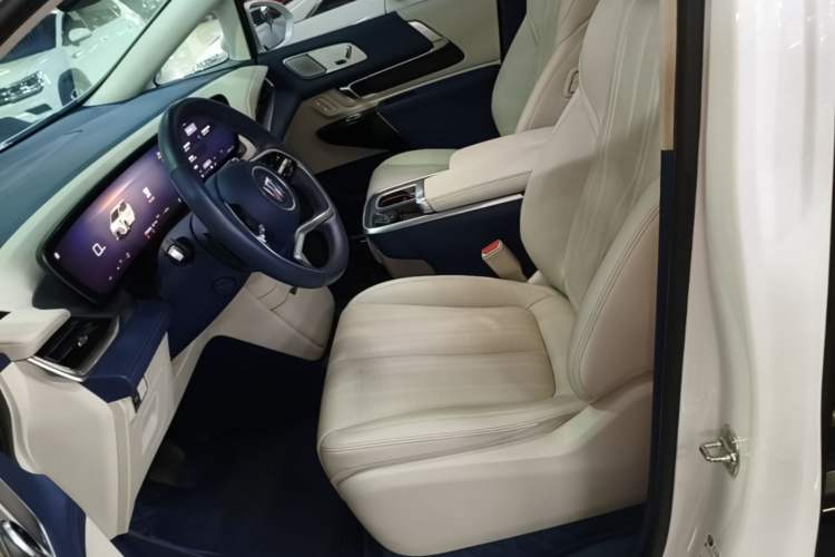 Used Buick Century 2025 2.0T Six-Seater YinShi Edition Left Front Seat