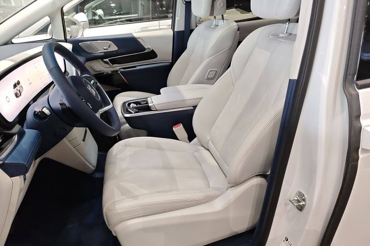 Used Buick Century 2025 2.0T Seven-Seater Yinshi Edition Left Front Seat