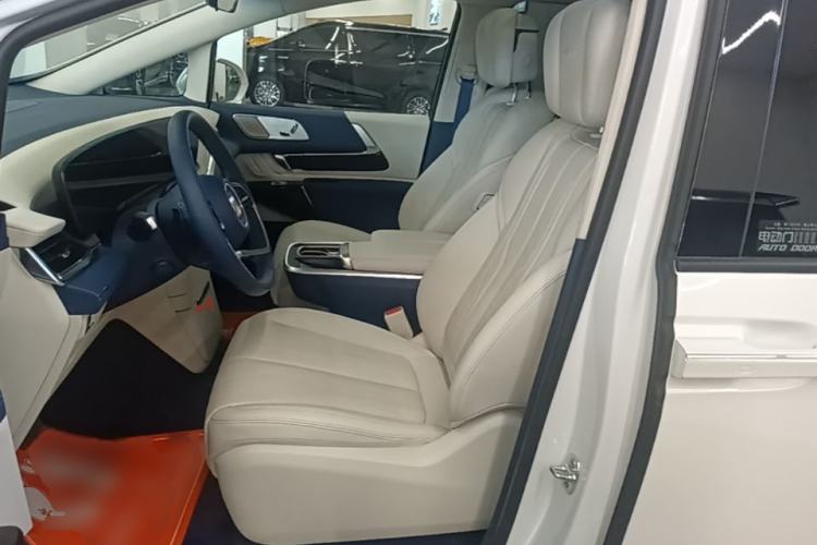 Used Buick Century 2025 2.0T Six-Seater YinShi Edition Left Front Seat