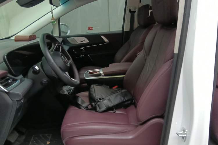Used Buick Century 2025 2.0T Six-Seater YinShi Edition Left Front Seat