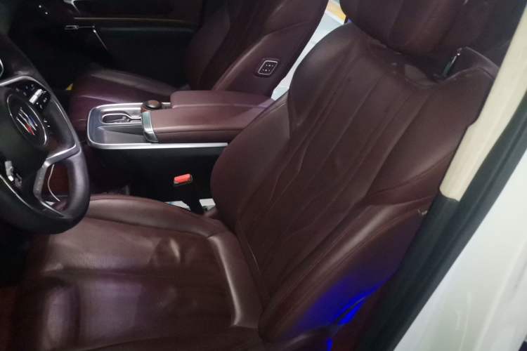 Used Buick Century 2025 2.0T Seven-Seater Yinshi Edition Left Front Seat