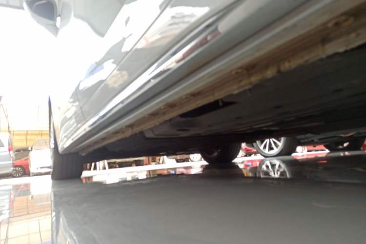 Used Buick Century 2025 2.0T Six-Seater YinShi Edition Left Side Sill