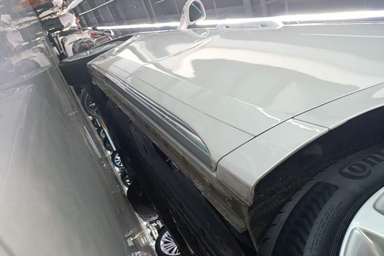 Used Buick Century 2025 2.0T Seven-Seater Yinshi Edition Left Side Sill
