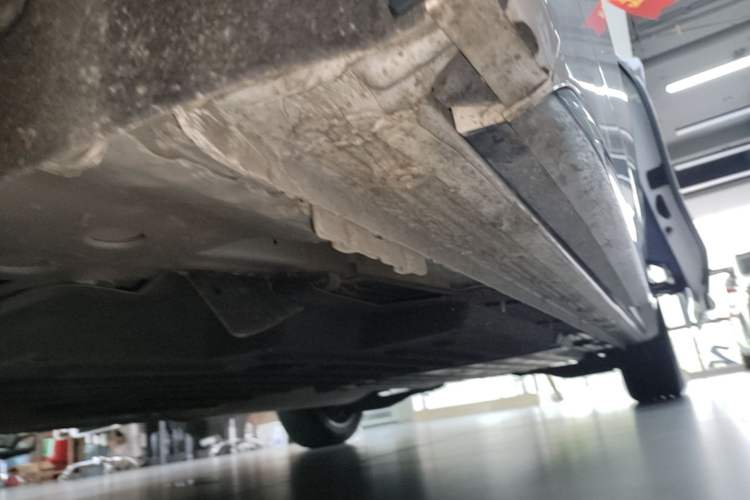 Used Buick Century 2025 2.0T Six-Seater YinShi Edition Left Side Sill