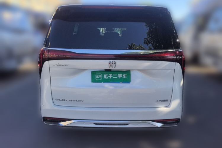 Used Buick Century 2025 2.0T Seven-Seater Yinshi Edition Rear