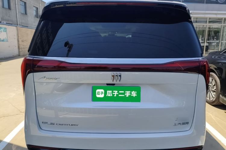 Used Buick Century 2025 2.0T Seven-Seater Yinshi Edition Rear