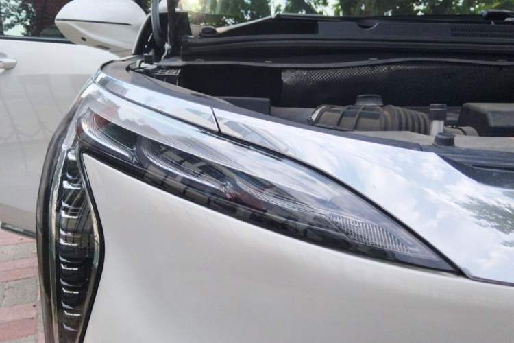 Used Buick Century 2025 2.0T Six-Seater YinShi Edition Right Front Headlight