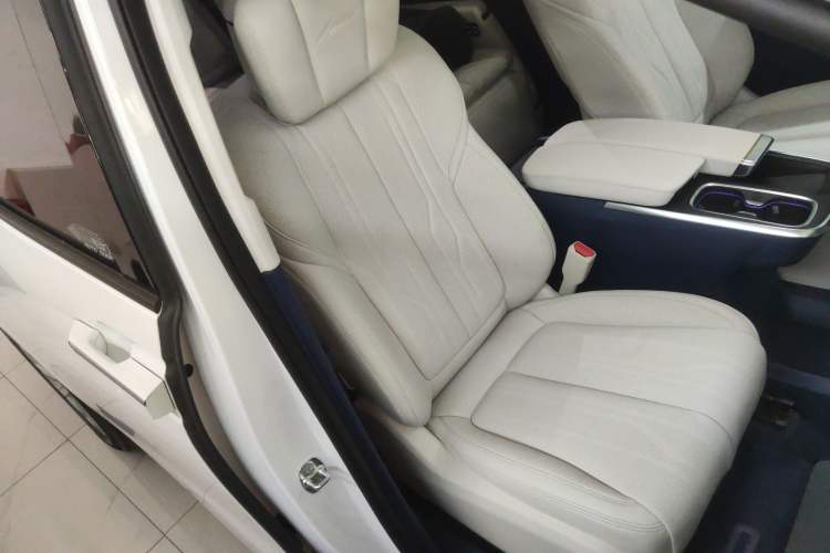 Used Buick Century 2025 2.0T Six-Seater YinShi Edition Right Front Seat