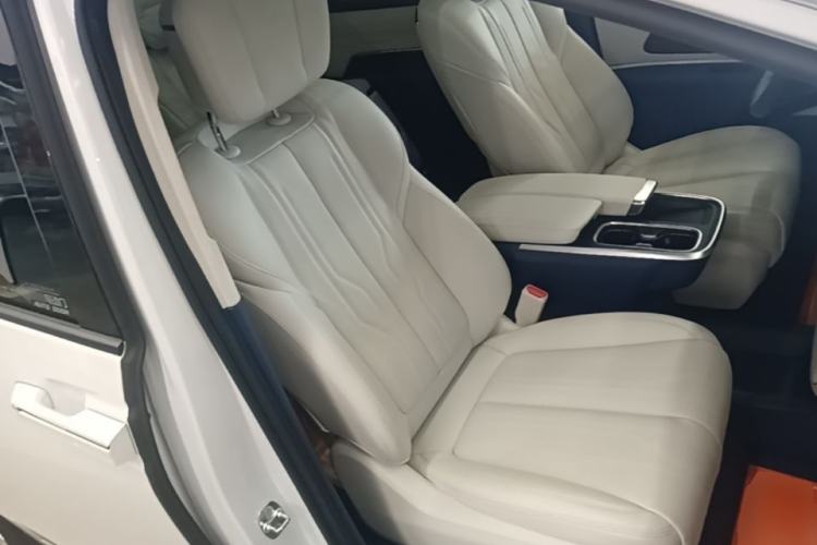 Used Buick Century 2025 2.0T Six-Seater YinShi Edition Right Front Seat
