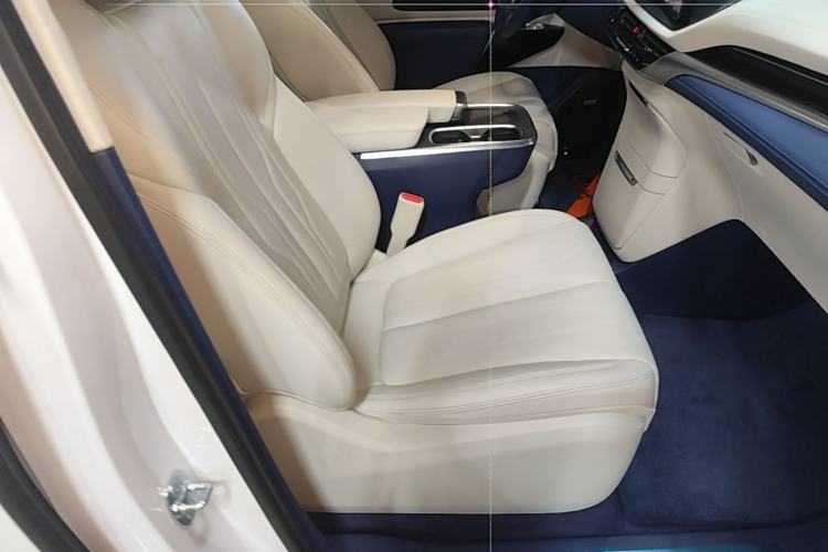 Used Buick Century 2025 2.0T Six-Seater YinShi Edition Right Front Seat