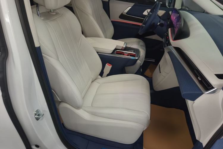 Used Buick Century 2025 2.0T Six-Seater YinShi Edition Right Front Seat