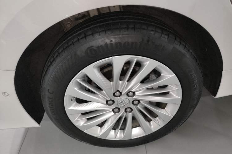 Used Buick Century 2025 2.0T Six-Seater YinShi Edition Right Rear Wheel Hub