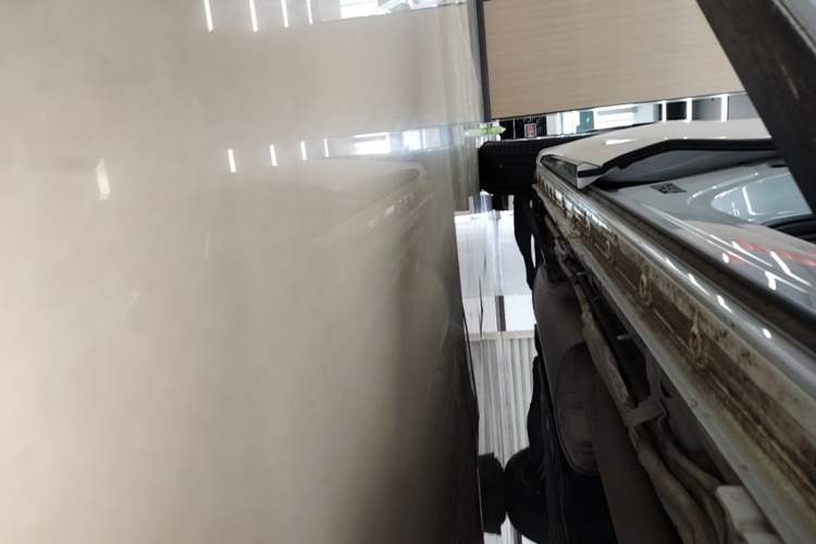 Used Buick Century 2025 2.0T Six-Seater YinShi Edition Right Side Sill
