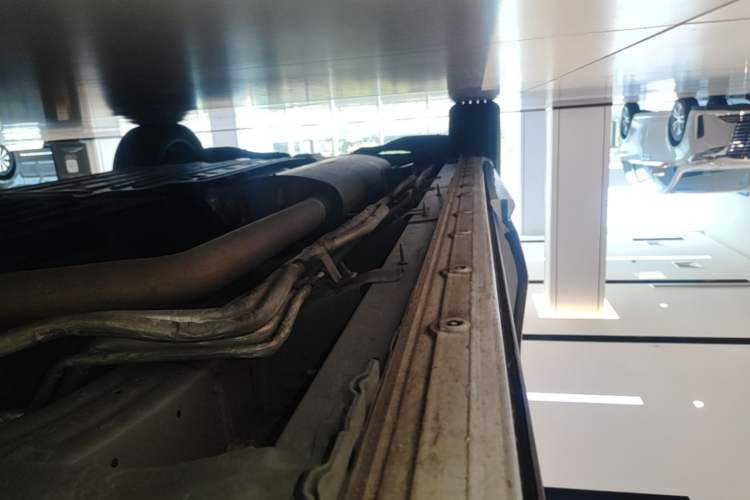 Used Buick Century 2025 2.0T Six-Seater YinShi Edition Right Side Sill