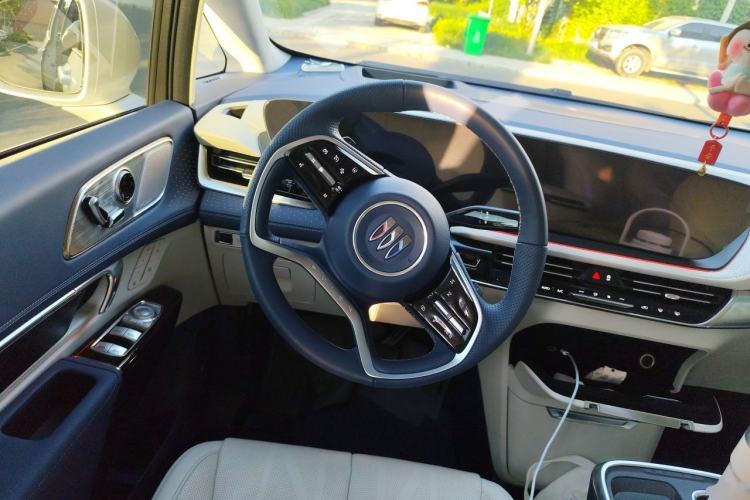 Used Buick Century 2025 2.0T Seven-Seater Yinshi Edition Steering Wheel