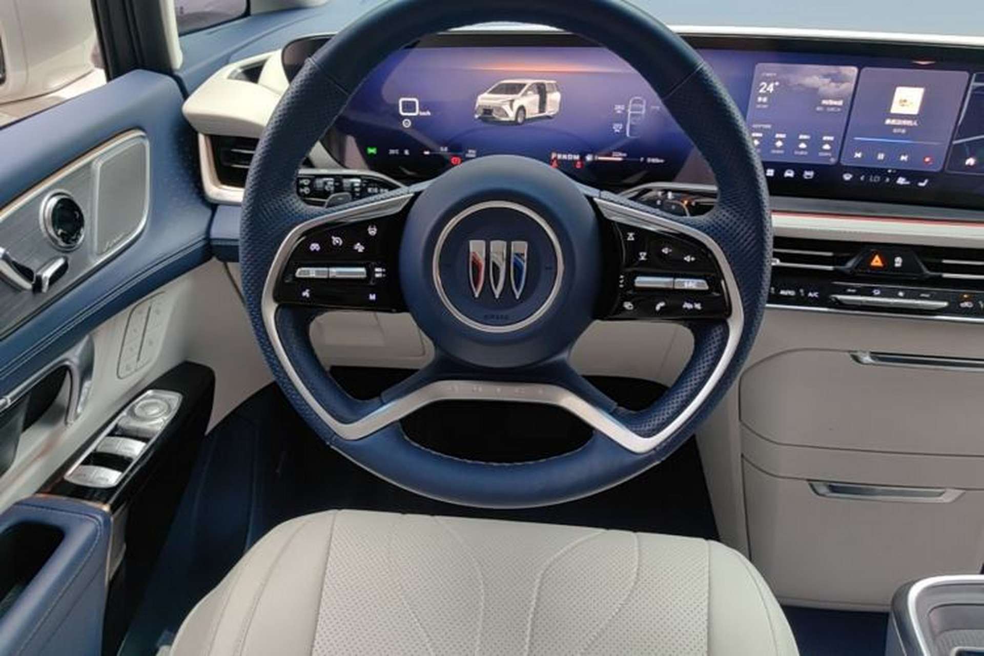 Used Buick Century 2025 2.0T Seven-Seater Yinshi Edition Steering Wheel