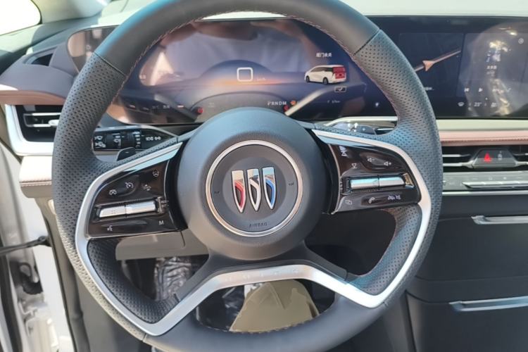 Used Buick Century 2025 2.0T Seven-Seater Yinshi Edition Steering Wheel