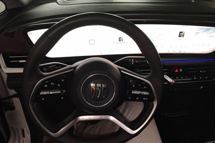 Used Buick Century 2025 2.0T Six-Seater YinShi Edition Steering Wheel