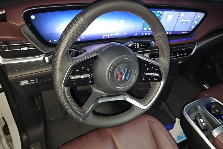 Used Buick Century 2025 2.0T Seven-Seater Yinshi Edition Steering Wheel