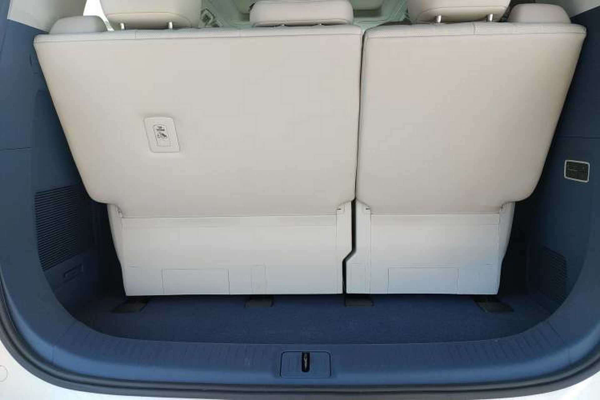 Used Buick Century 2025 2.0T Seven-Seater Yinshi Edition Trunk