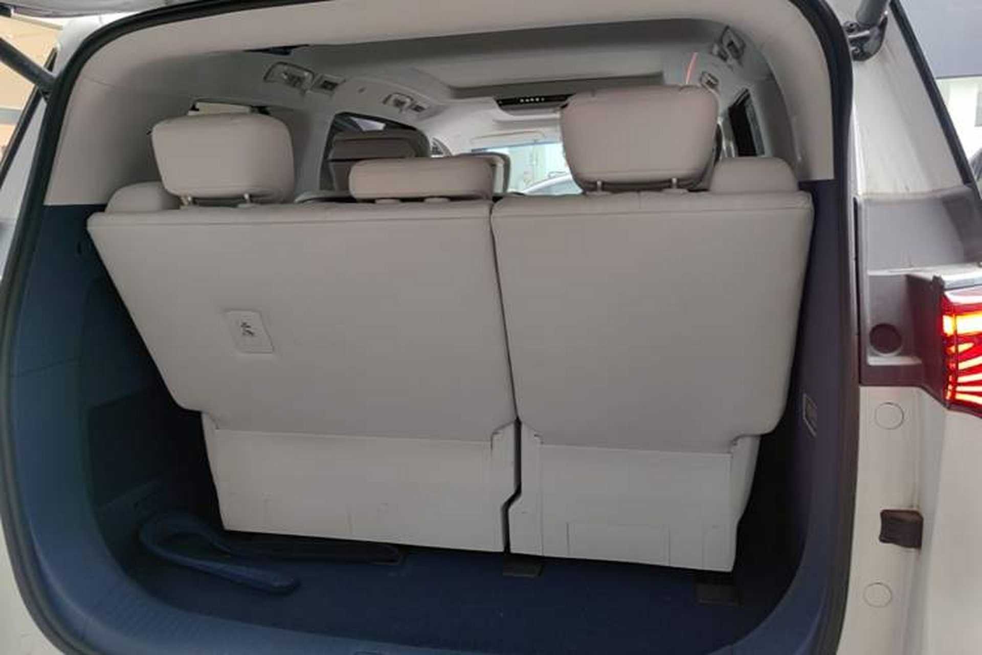 Used Buick Century 2025 2.0T Seven-Seater Yinshi Edition Trunk