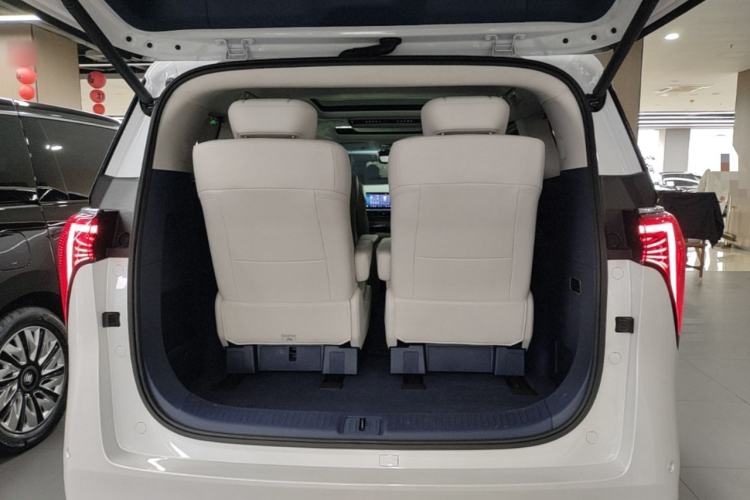 Used Buick Century 2025 2.0T Six-Seater YinShi Edition Trunk