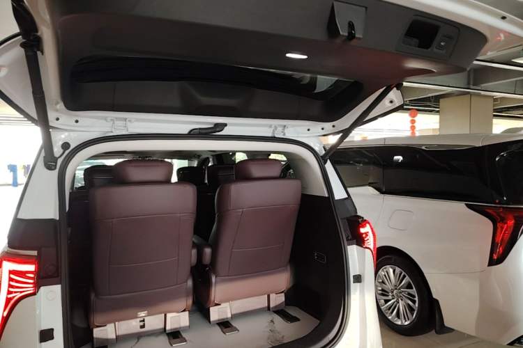 Used Buick Century 2025 2.0T Six-Seater YinShi Edition Trunk