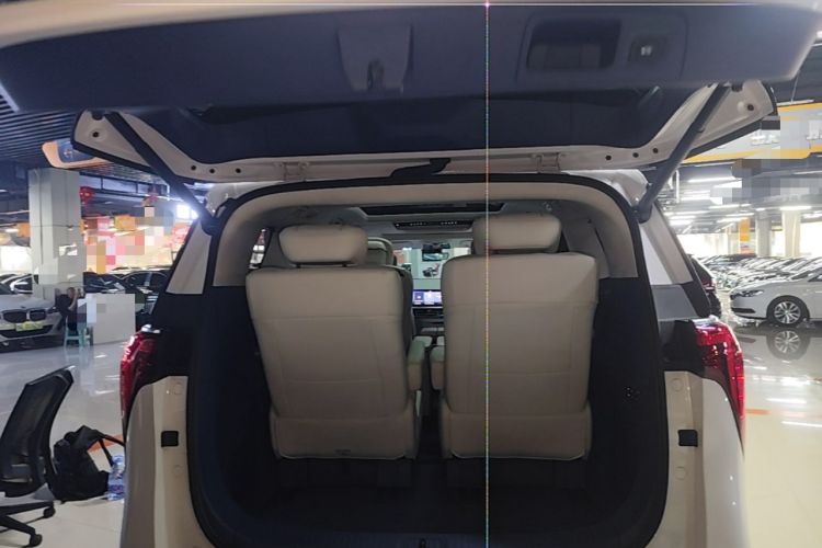 Used Buick Century 2025 2.0T Six-Seater YinShi Edition Trunk