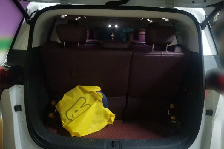 Used Buick Century 2025 2.0T Seven-Seater Yinshi Edition Trunk