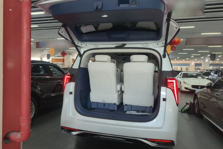 Used Buick Century 2025 2.0T Six-Seater YinShi Edition Trunk