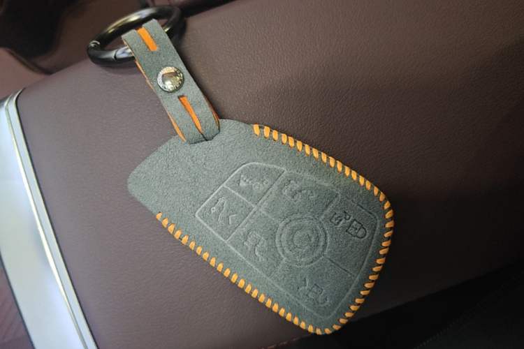 Used Buick Century 2025 2.0T Six-Seater YinShi Edition Vehicle Key