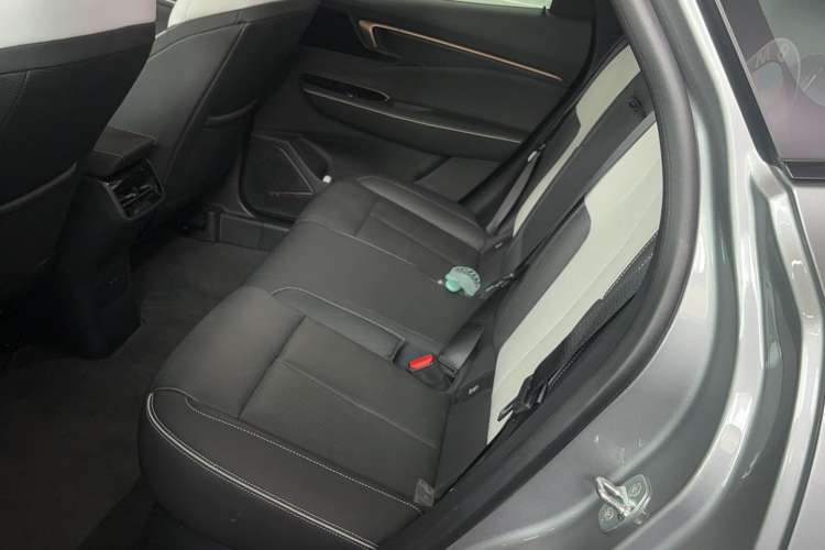 Used Buick E4 2023 GS Edition Interior 1