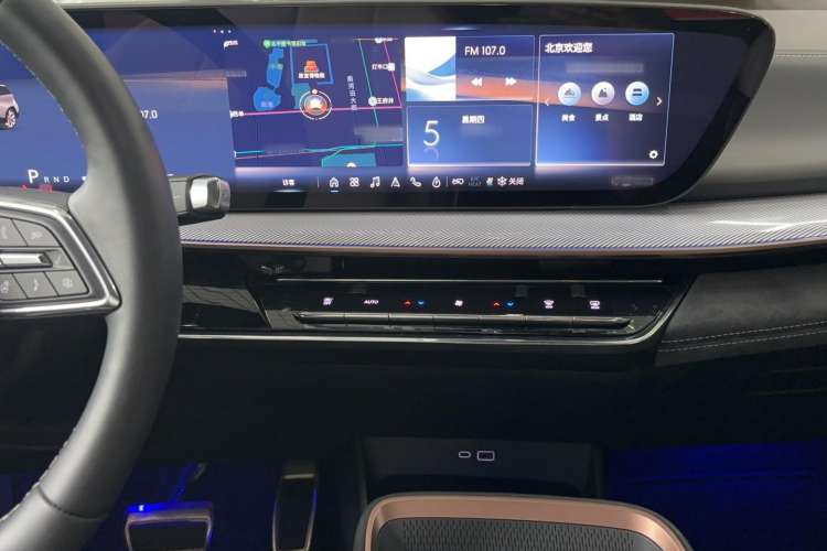 Used Buick E4 2023 GS Edition Interior 5